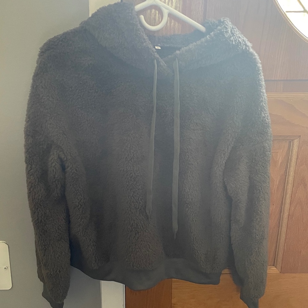 Sweatshirt I Unworn woman's size small sweatshirt